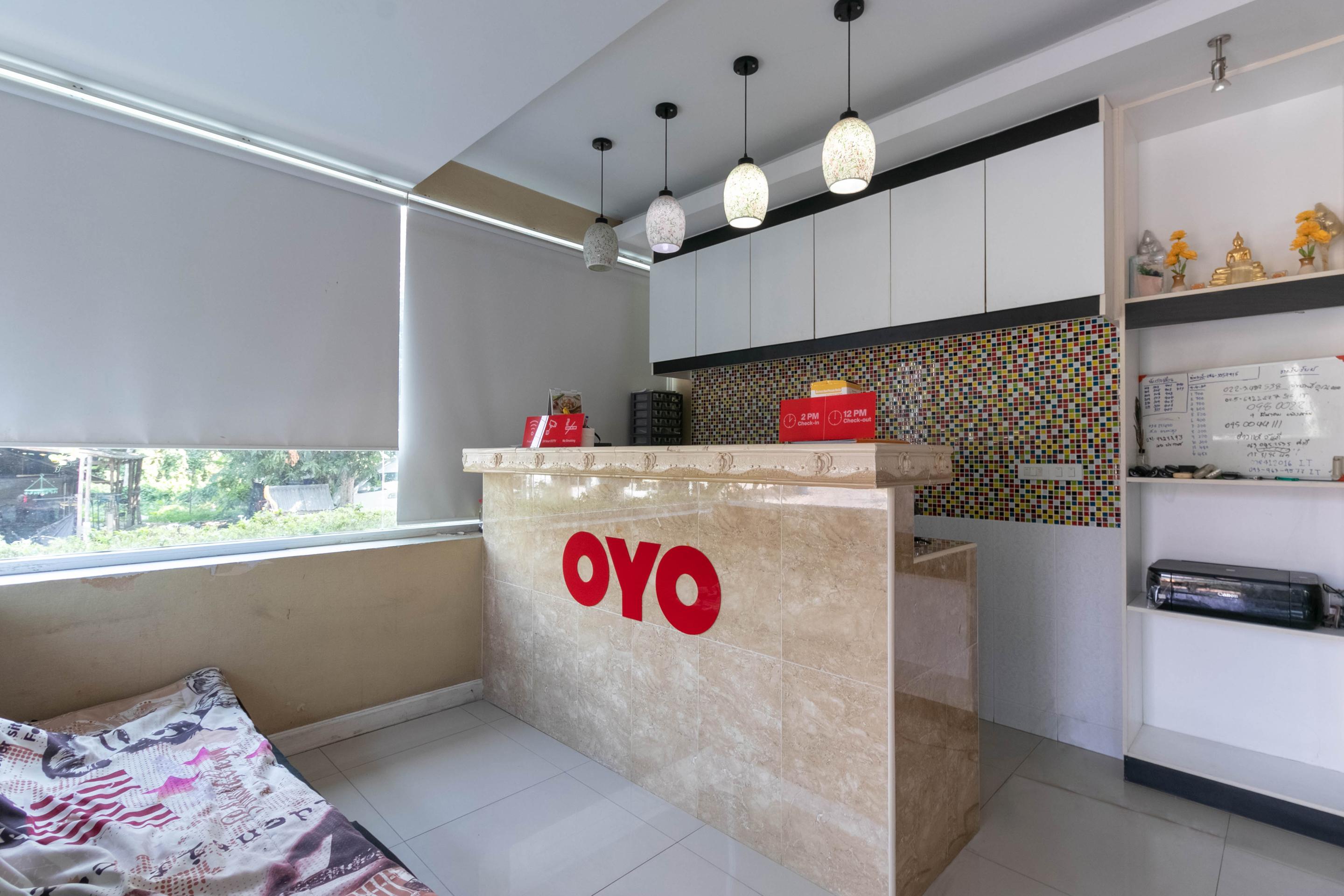 Oyo 75389 Pandora House Hotel Pattaya Ngoại thất bức ảnh