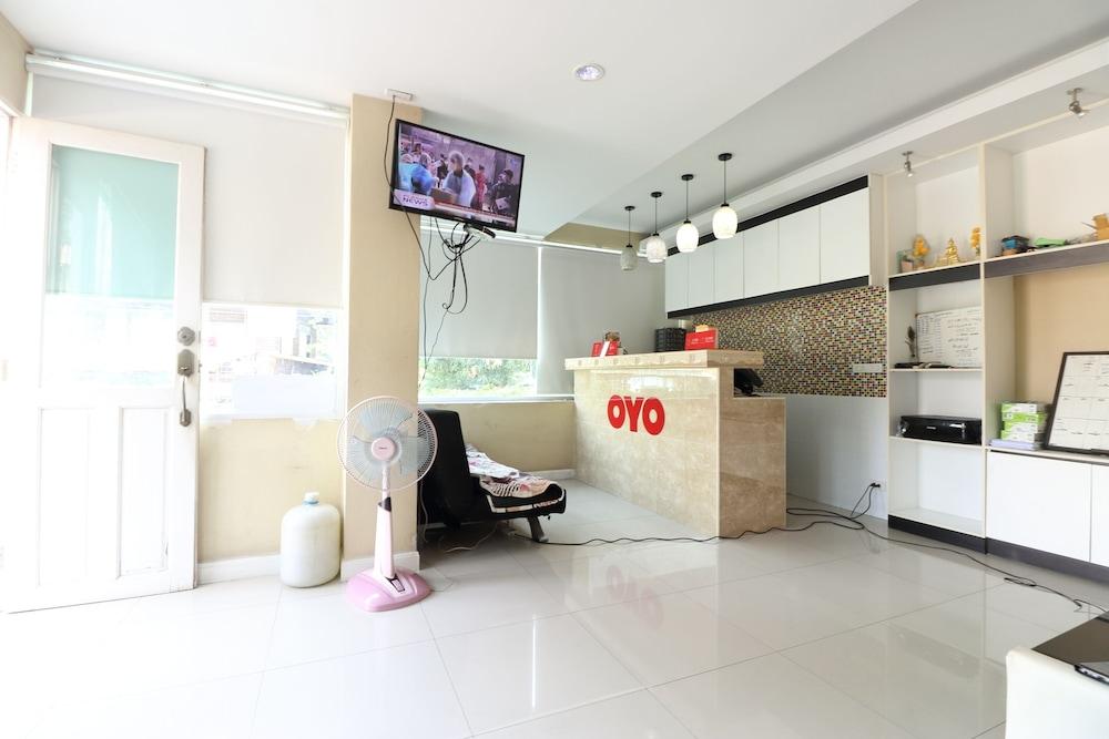 Oyo 75389 Pandora House Hotel Pattaya Ngoại thất bức ảnh