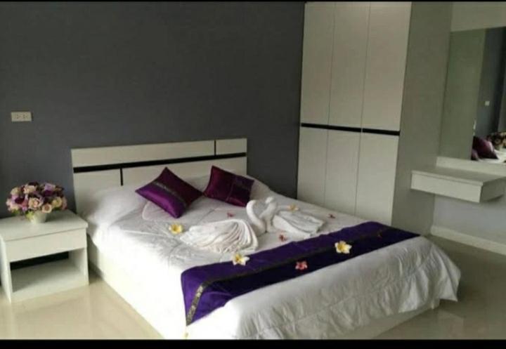 Oyo 75389 Pandora House Hotel Pattaya Ngoại thất bức ảnh