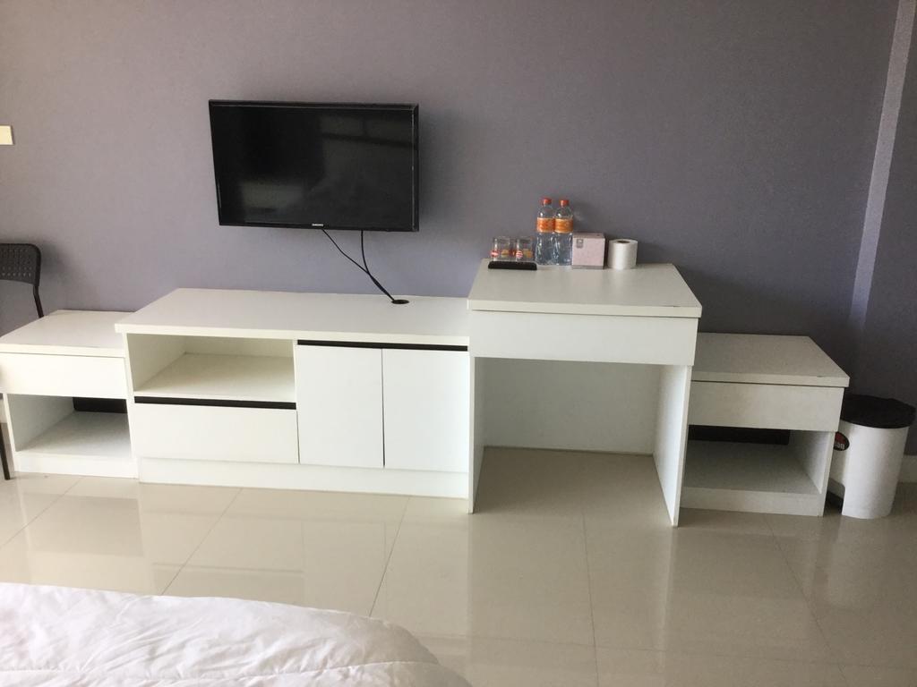 Oyo 75389 Pandora House Hotel Pattaya Ngoại thất bức ảnh