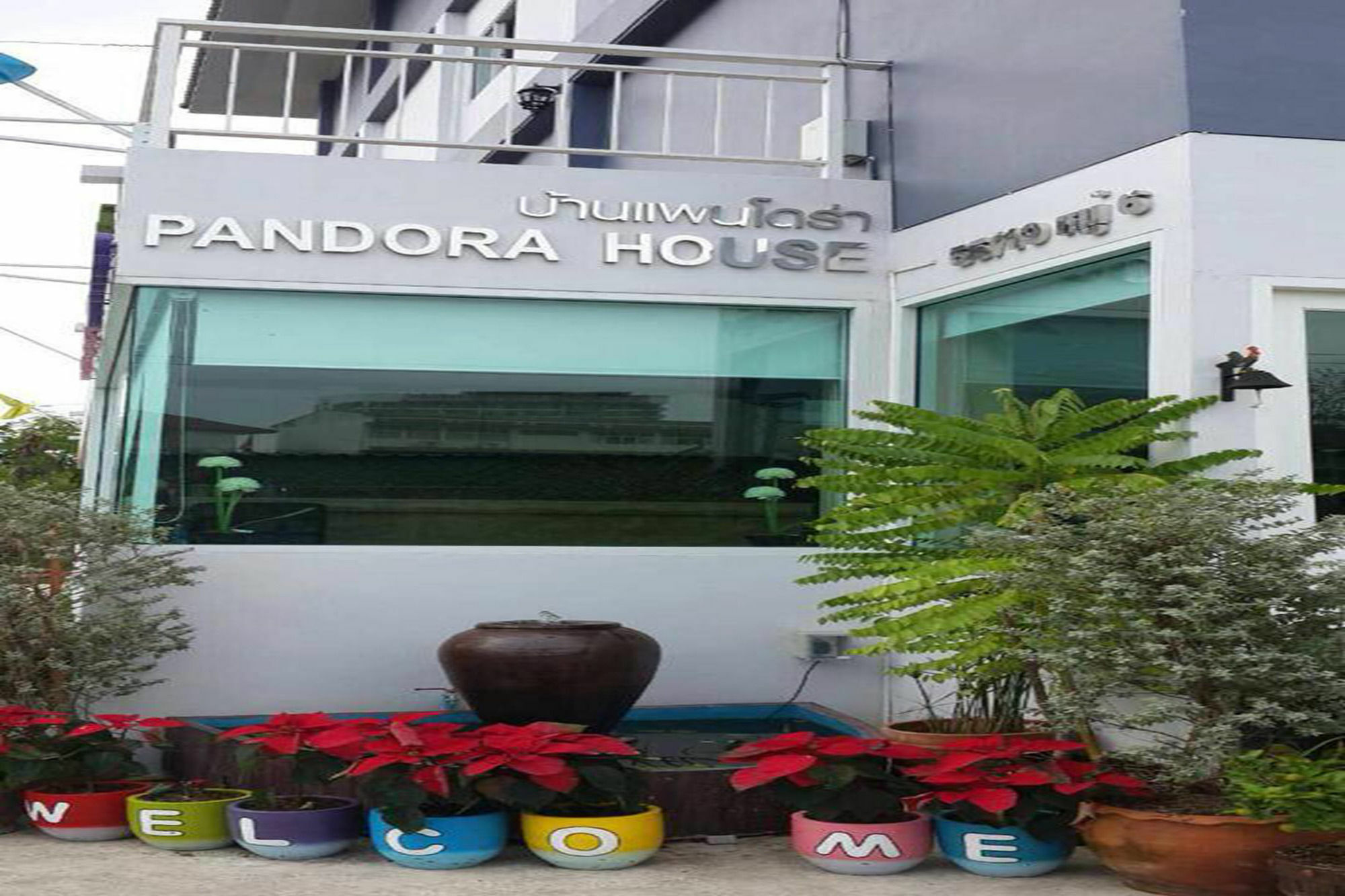 Oyo 75389 Pandora House Hotel Pattaya Ngoại thất bức ảnh